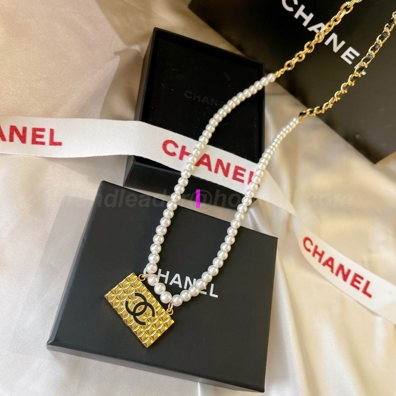 Chanel Necklaces 419